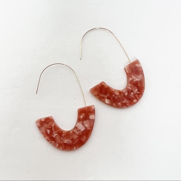 Blush Marbleized Lucite Thread Half Hoop 2 1/2 Inches Earrings - Picture 3 of 5
